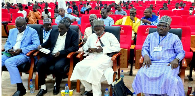 PARTICIPATION DU RECTEUR DE L’UDDM, PROFESSEUR ELHADJI GOUNGA MAHAMADOU AU COLLOQUE SCIENTIFIQUE INTERNATIONAL,  ORGANISÉ À L’UNIVERSITÉ DJIBO HAMANI DE TAHOUA